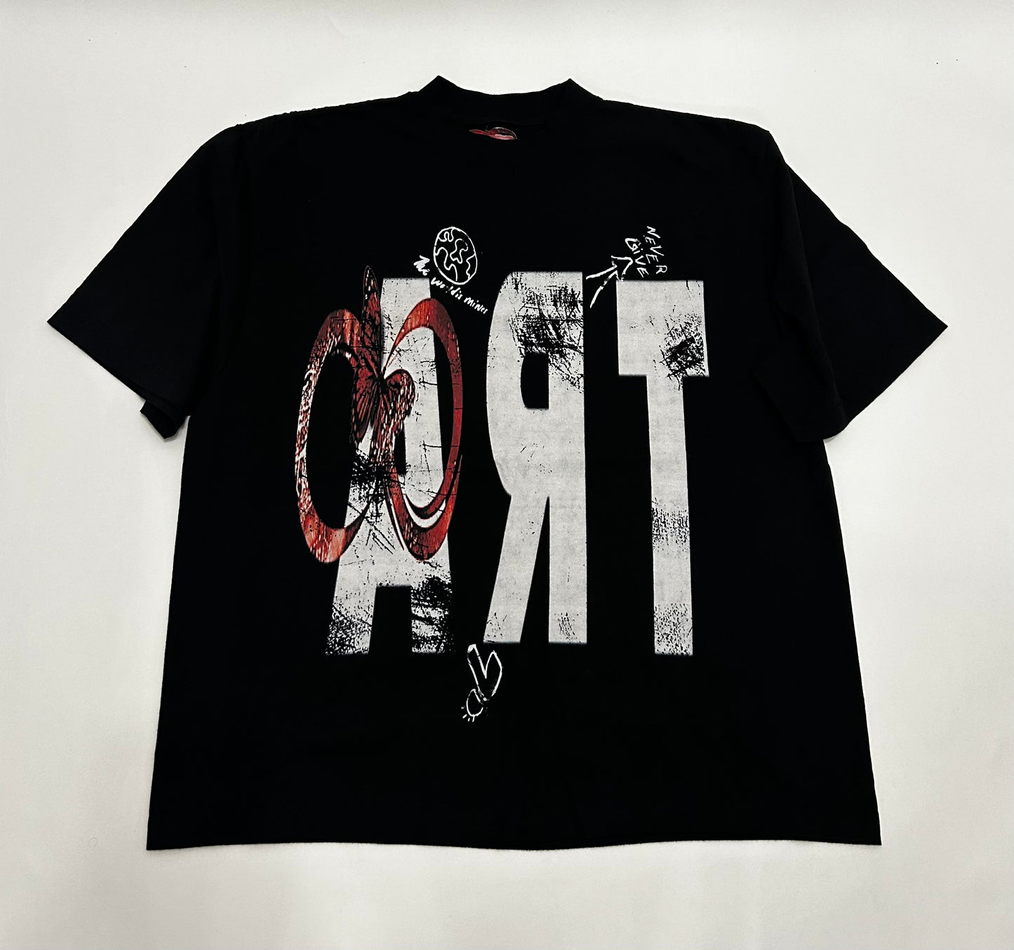 Infinite Art Tee Blk & Red