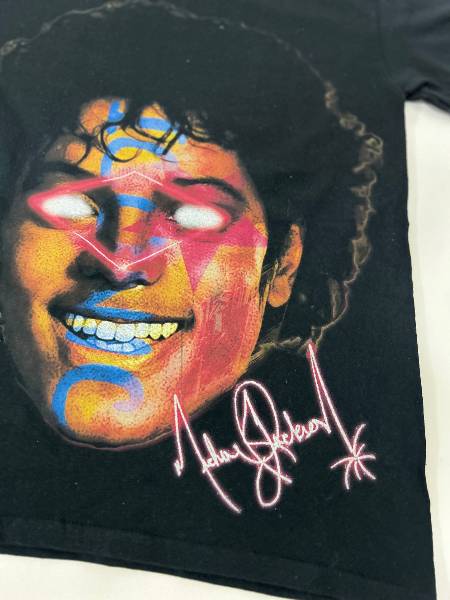 Big Face Thriller Tee